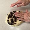 ＼思い出の／バターシュガーレーズンパンの工程1