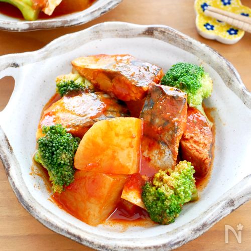 【鯖と大根のトマト煮】冷凍鯖フィーレで簡単!