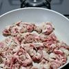 【ワンパンで簡単】豚肉とトマトのごま味噌炒めの工程3
