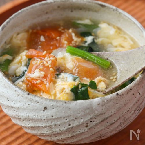 中華たまごスープ【ほうれん草とトマト】