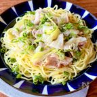 忙しい日に♪火を使わずレンジで8分【ネギ塩焼きそば】