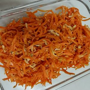 とまっちょ嫁の作ってみた!投稿([うちの定番！にんじんとじゃこのしりしり]お弁当に♪)