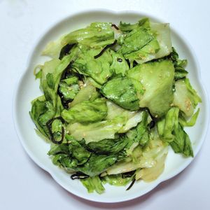 ふうかの作ってみた!投稿(【ごまたっぷりレタスの塩こんぶ和え】)