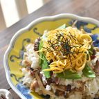 焼きさんまときのこの生姜佃煮の混ぜご飯