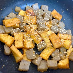 かなてぃの作ってみた!投稿(コク旨みそだれ厚揚げこんにゃく＊簡単！ヘルシー！節約おかず)