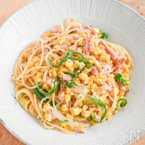 子どもが喜ぶ！とうもろこしとピーマンのチーズパスタ