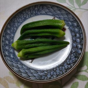 KUMIKOの作ってみた!投稿(食べだしたら止まらない！ごま油香る♡オクラの旨だしレモン漬け)
