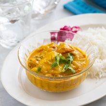 フェンネル香る冷たいスパイスチキンカレー
