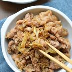 【豚こまネギ塩炒め】漬けて焼くだけ◎家族ウケ抜群！簡単手軽◎