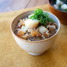 【ホタテとまいたけの炊き込みご飯】炊飯器のスイッチ押すだけ！
