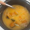 『かぼちゃと玉ねぎのお味噌汁』ほっこり優しい味の工程2