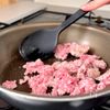 パパッと作れて大満足！ひき肉とお揚げの青椒肉絲の工程2
