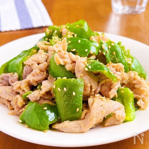 食べ応えバツグン!豚こまピーマンのみそ炒め風