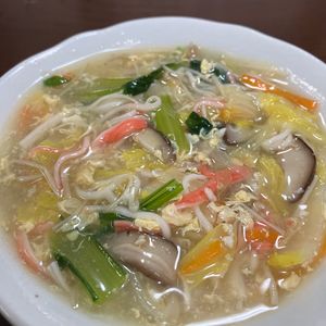 あっこの作ってみた!投稿(たっぷり野菜のふわふわたまごスープ)