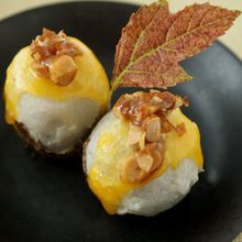 里芋のきぬかつぎ ピーナツチーズ味噌ソース掛け