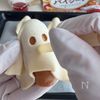 材料2つ ハロウィンおばけウインナーパイの工程2