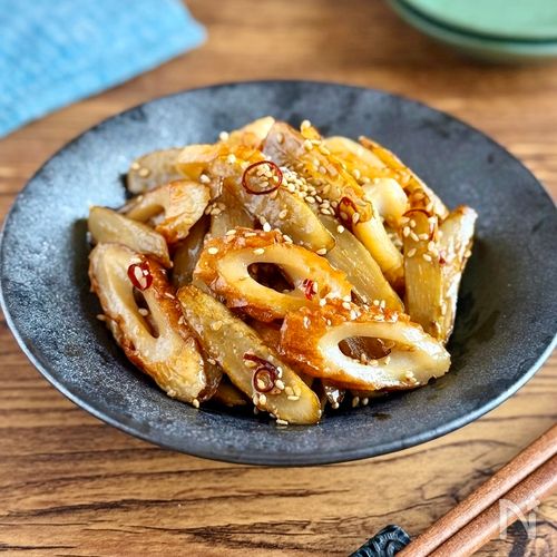 旬の香り♪【新ごぼうとちくわの甘辛ごま炒め】