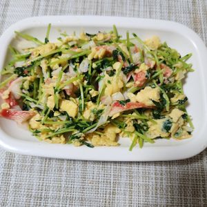 とももの作ってみた!投稿(【豆苗のふわ玉にんにく炒め】お肉なしでも大満足♪)