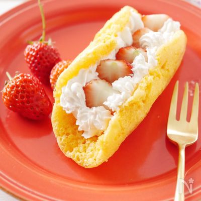 ふわふわいちごのオムレット
