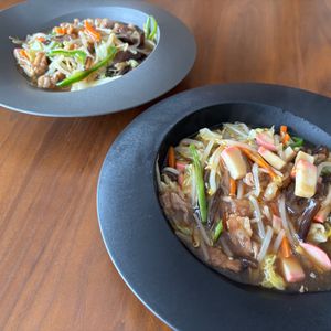 こむぎの作ってみた!投稿(行列の定食屋さんの🍚とろとろあんかけ五目肉野菜炒め定食🤩)