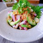 混ぜるだけでクセになる味！アボカドと大根のなめ茸ワサビ和え