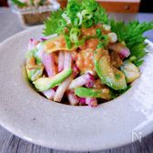 混ぜるだけでクセになる味！アボカドと大根のなめ茸ワサビ和え
