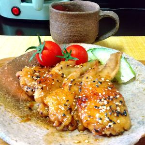 チョロリスの作ってみた!投稿(骨抜き鶏手羽先の甘辛焼き🐓基本の甘辛味の黄金比)