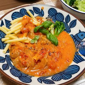 ロミミの作ってみた!投稿(煮込みは10分♪『チキンの濃厚♡トマトクリーム煮』)