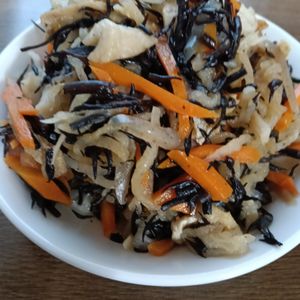 ぽぽペの作ってみた!投稿(栄養満点【ひじきと切干し大根の五目煮】ほっこり味しみ♡)