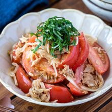 【ポン酢でさっぱり美味しい】トマトと玉ねぎのツナサラダ