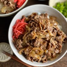 コクと旨みのつゆだく牛丼