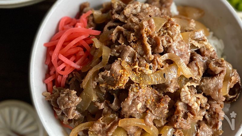コクと旨みのつゆだく牛丼 | レシピサイトNadia