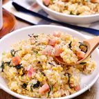 香ばしガーリック醤油♡『ベーコンと卵と小松菜のガリバタ炒飯』