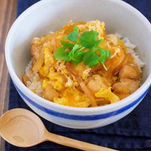 短時間でもしっかりしたコクと味♪『とろとろ親子丼』