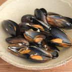 シンプルが一番！ムール貝のワイン蒸し