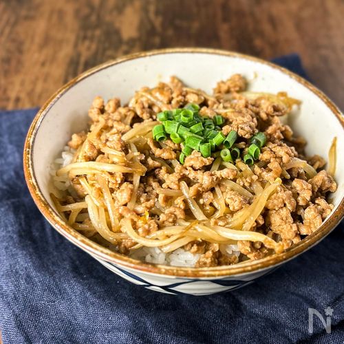 【爆速もやしそぼろ】ワンパンで爆速飯