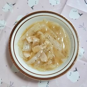 ぴんくツバメの作ってみた!投稿(『新玉ねぎとベーコンの洋風スープ』簡単！新玉の甘みたっぷり♡)