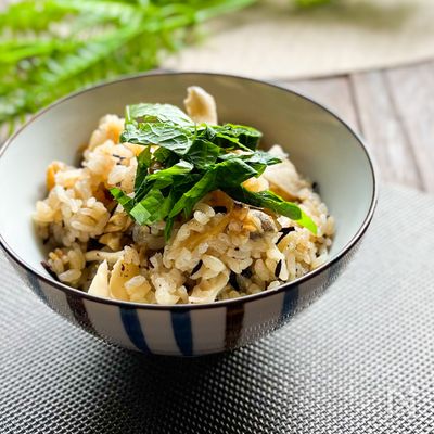あさりとひじきの炊き込みご飯