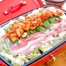 重ねて蒸すだけ!『キムチ鍋風豚しゃぶ蒸し』