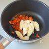 魚介の旨みあふれる鯖缶キムチスープの工程2