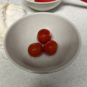 シャオランの作ってみた!投稿(3分で作れる！新感覚✨ひんやりジューシー【冷凍トマトマリネ】)