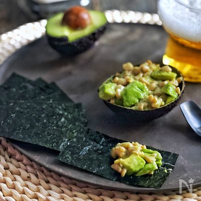 《3分おつまみ🥑アボカド納豆の海苔サンド》