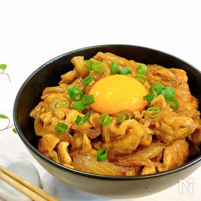 ほぼ5分‼︎パパッと♪【らくウマ】豚こまのスタミナ丼