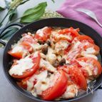 嘘みたいに美味しい♪鶏むね肉とトマトのチーズ焼き