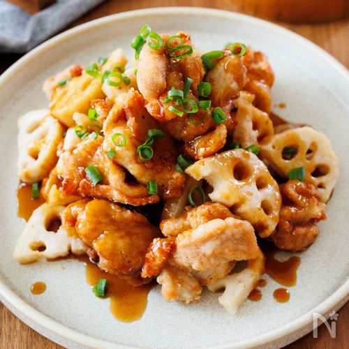 『揚げ鶏とれんこんの甘辛だれ』米粉でカリッ♪ご飯が進む☆