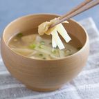 姫皮と油揚げのお味噌汁