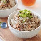 簡単すぎ！？鮭フレークとお茶漬けの素で【鮭の炊き込みご飯】