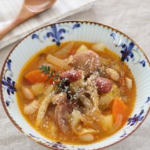 ミックスビーンズ入りミネストローネ