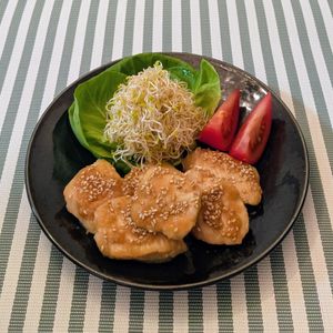 𝔂𝓾𝓶𝓲🍓の作ってみた!投稿(ごはんがすすむ♩鶏肉の味噌照り焼き)