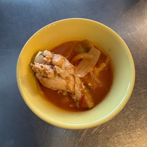 marinaの作ってみた!投稿(手羽元のチーズたっぷりトマト鍋・とろーりチーズが最高！)